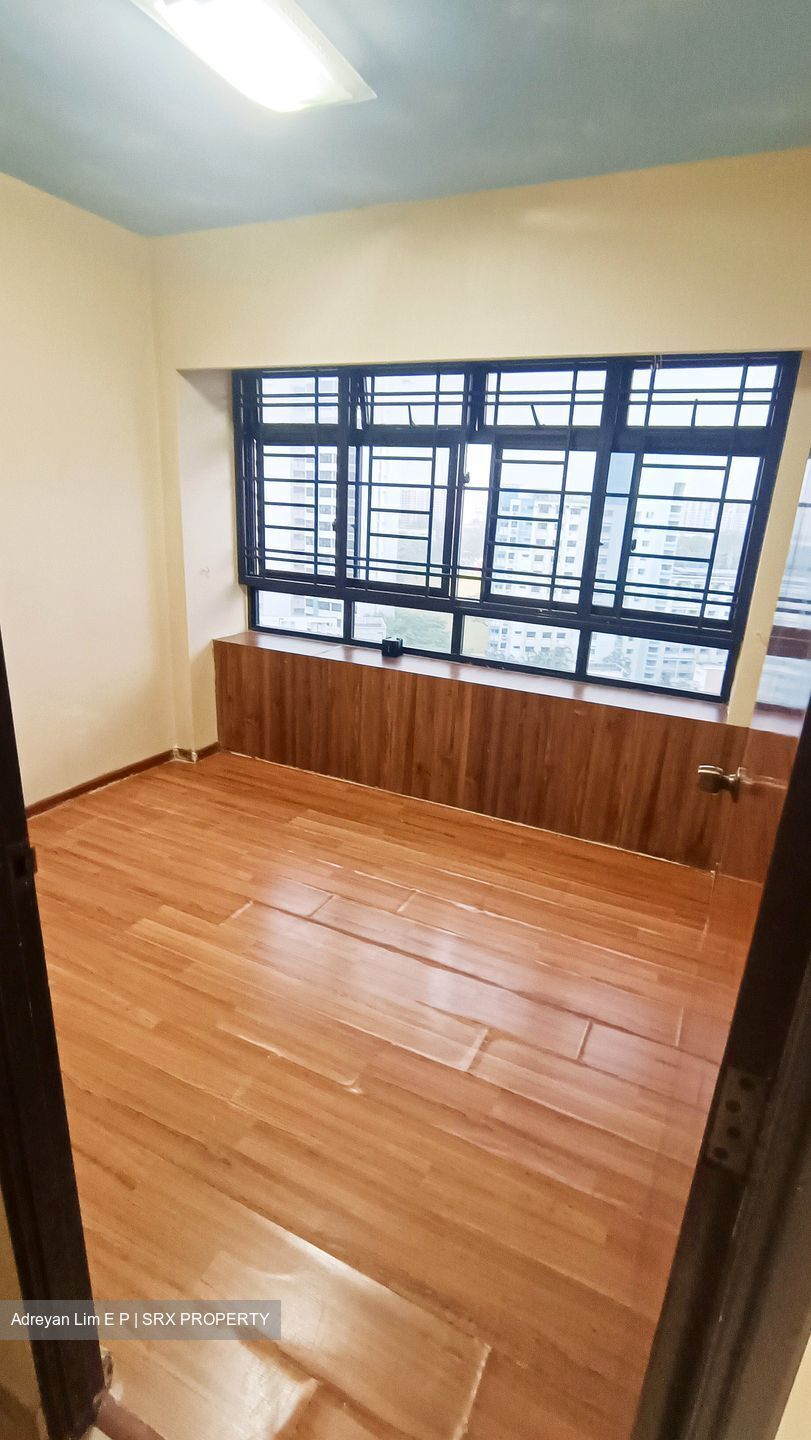 Tah Ching Road thumbnail photo